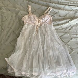 Cute 1960s mini nightgown